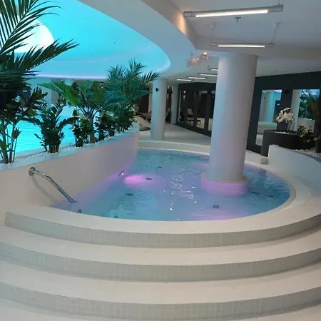 Luksusowy Z Widokiem, Basenem I Sauna Hanza Tower 19th Floor *