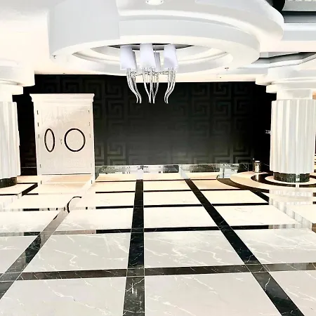 Luksusowy Z Widokiem, Basenem I Sauna Hanza Tower 19th Floor דירה *