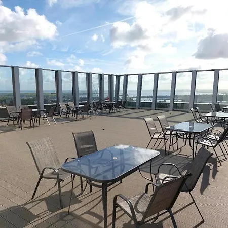 Luksusowy Z Widokiem, Basenem I Sauna Hanza Tower 19th Floor Διαμέρισμα