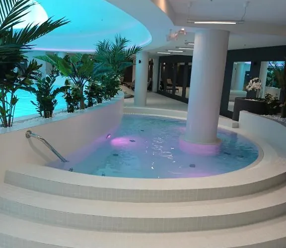 Luksusowy Z Widokiem, Basenem I Sauna Hanza Tower *