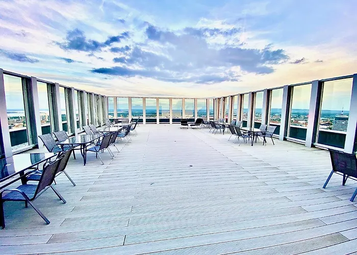 Luksusowy Z Widokiem, Basenem I Sauna Hanza Tower 19th Floor * שצ'צ'ין