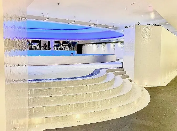 Luksusowy Z Widokiem, Basenem I Sauna Hanza Tower Apartment *