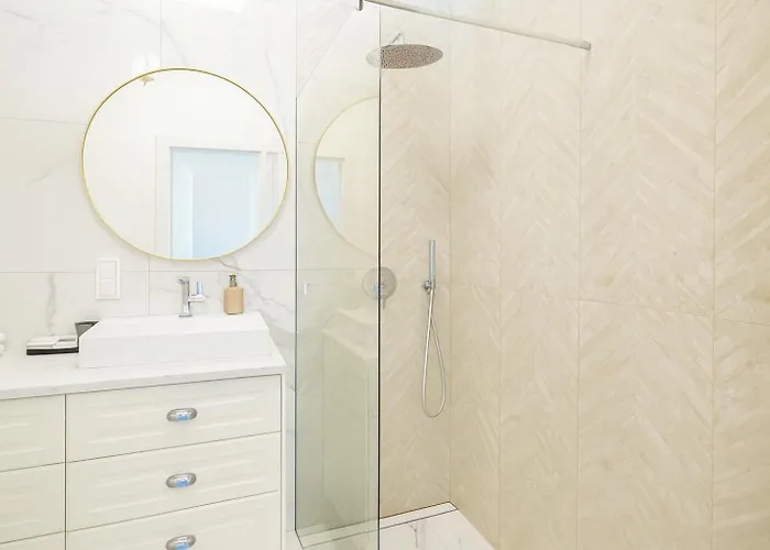 Apartment Luksusowy Z Widokiem, Basenem I Sauna Hanza Tower *